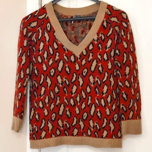 V-Neck Leopard Print Sweater - Picture 1 of 2